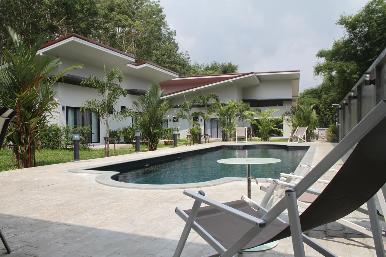 Medithairean Guesthouse Ao Nang Exteriör bild